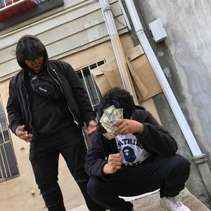 Meet your Posher, Carlos